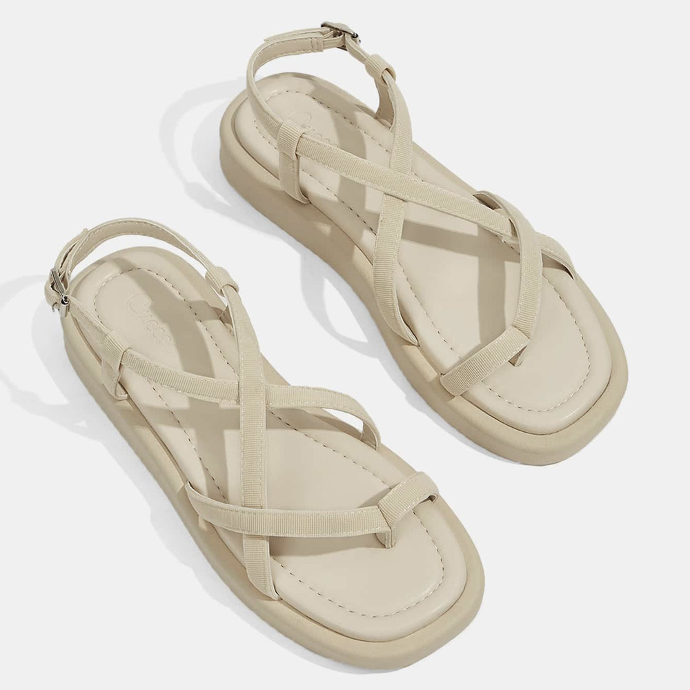 Cuccoo Criss Cross Buckle Decor Thong Sandals in Apricot, Size 8